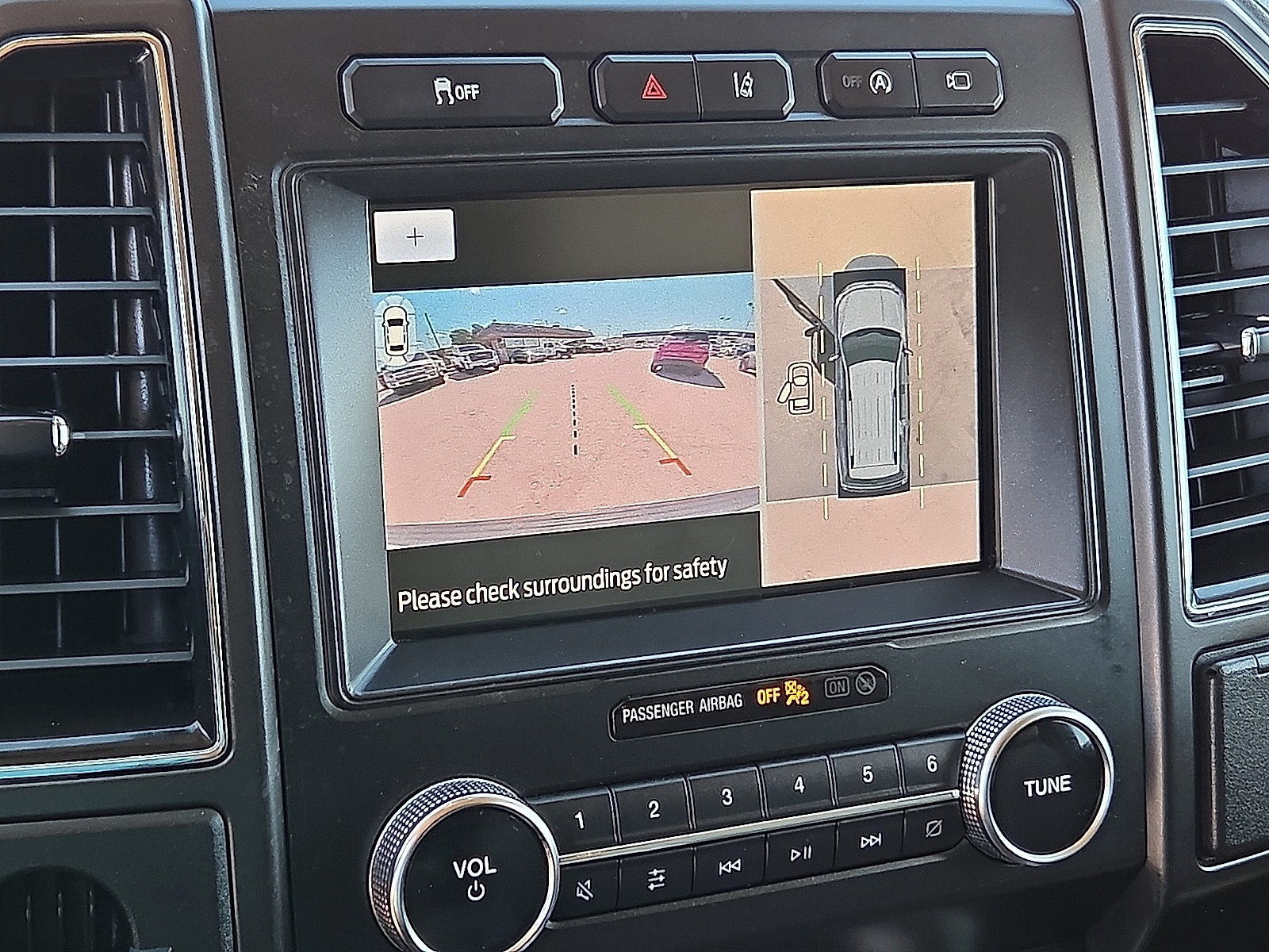Used 2020 Ford Expedition Limited w/ Equipment Group 302A RWD image 20