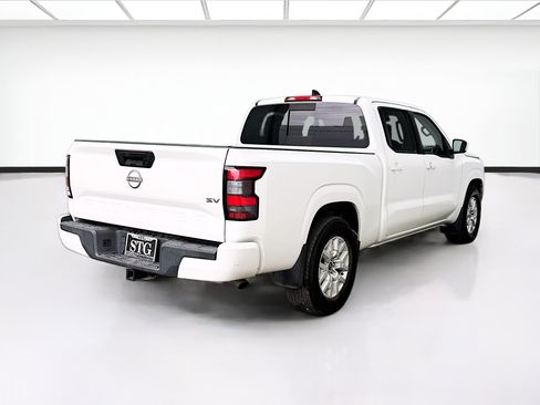 Used 2023 Nissan Frontier SV RWD image 4