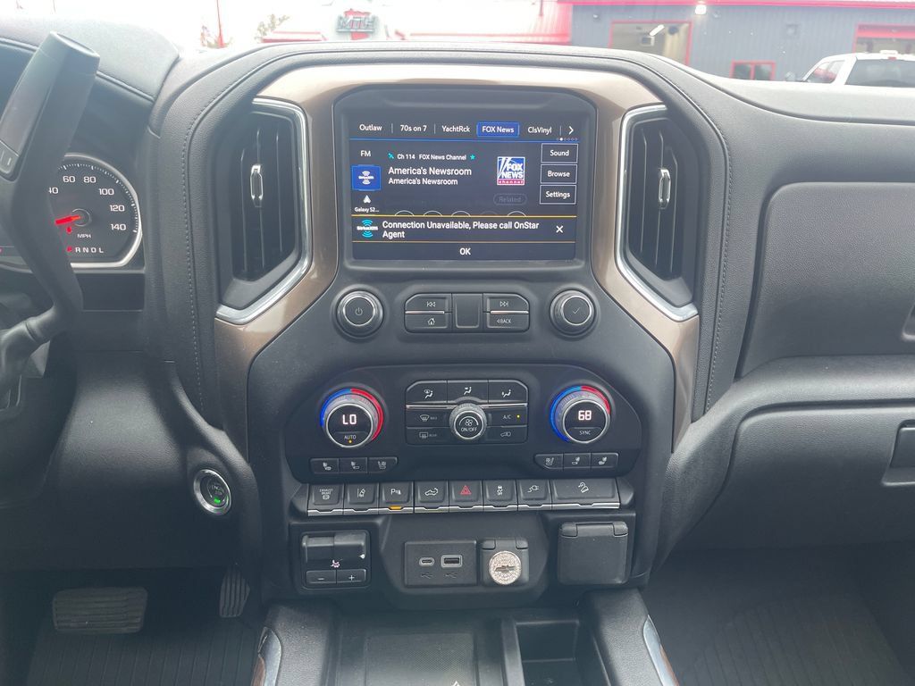 Used 2022 Chevrolet Silverado 3500 High Country w/ Technology Package AWD/4WD image 27