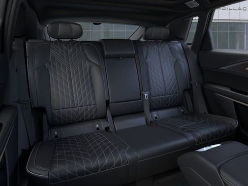 New 2026 Cadillac Lyriq V w/ Exterior Carbon Fiber Package AWD/4WD image 17