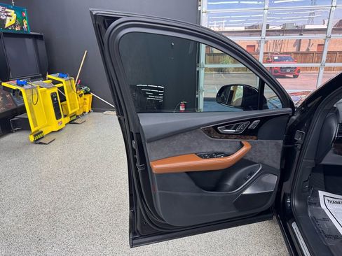 Used 2019 Audi Q7 3.0T Prestige AWD/4WD image 9