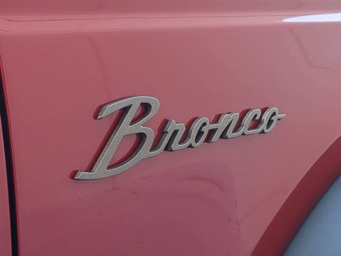 Used 2022 Ford Bronco Badlands w/ Sasquatch Package image 13