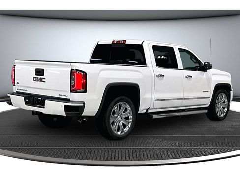Used 2017 GMC Sierra 1500 Denali w/ Denali Ultimate Package AWD/4WD image 18