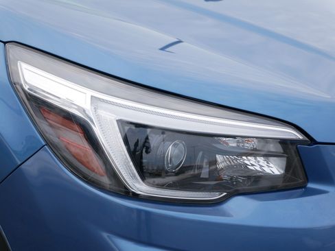 Used 2021 Subaru Forester Premium image 16