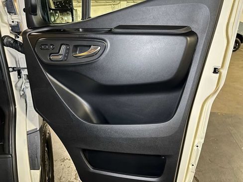 Used 2026 Mercedes-Benz Sprinter 2500 image 10