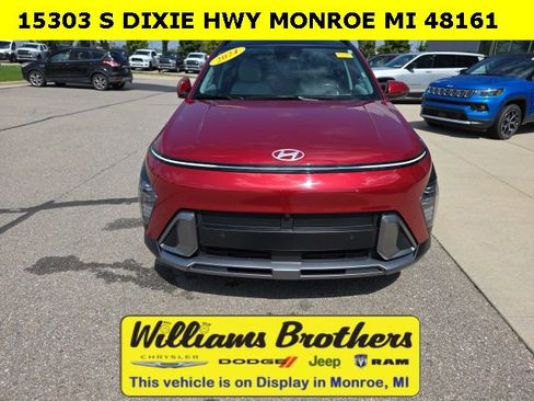 Used 2024 Hyundai Kona Limited image 2