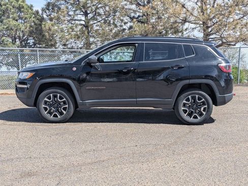 Used 2020 Jeep Compass Trailhawk image 8