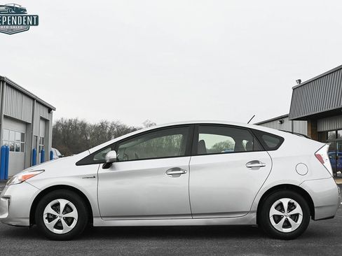 Used 2012 Toyota Prius Two image 4