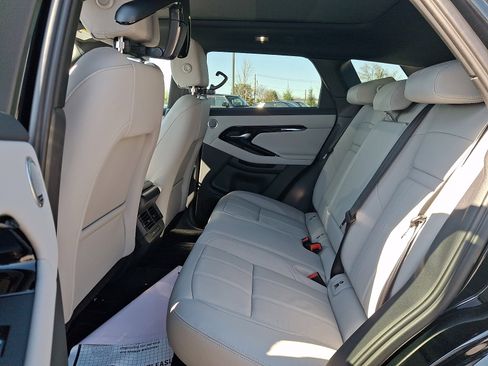 New 2026 Land Rover Range Rover Evoque S AWD/4WD image 8