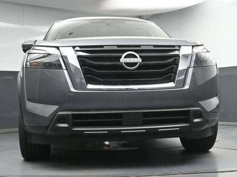 Certified 2025 Nissan Pathfinder SV FWD image 23