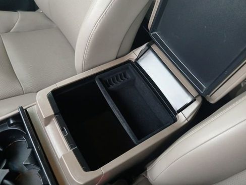 Used 2020 Lexus GX 460 Premium image 21