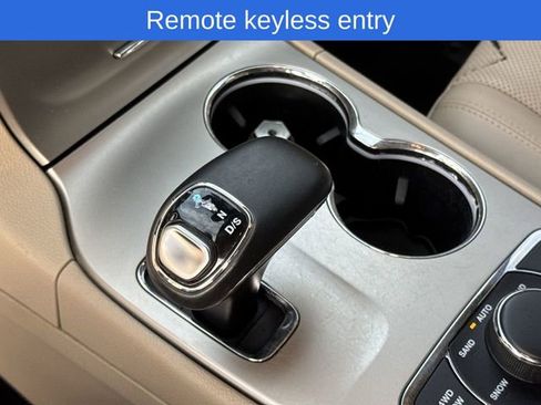 Used 2014 Jeep Grand Cherokee Limited w/ Luxury Group II image 24