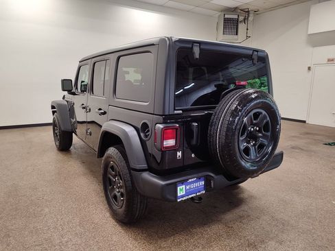 Used 2024 Jeep Wrangler Unlimited Sport AWD/4WD image 3