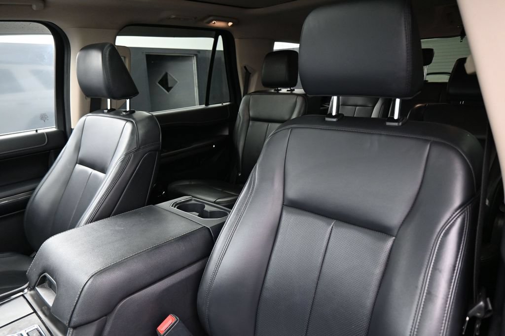 Used 2023 Ford Expedition XLT AWD/4WD image 13