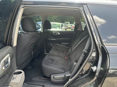 Used 2015 Nissan Pathfinder SV FWD image 15