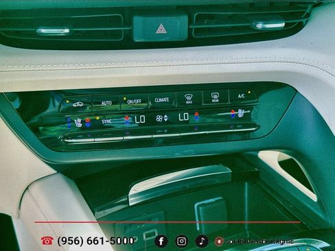 Used 2023 Buick Envision Avenir FWD image 20