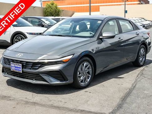 Certified 2024 Hyundai Elantra SEL FWD image 3