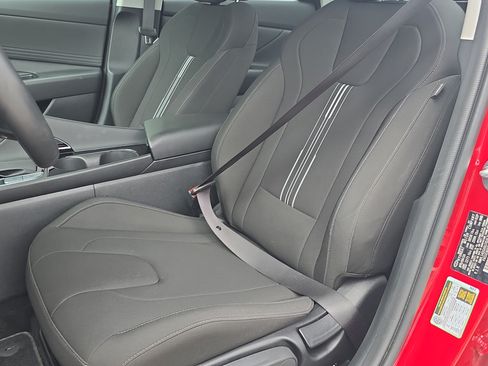 Certified 2024 Hyundai Elantra SEL w/ Convenience Package FWD image 14