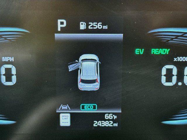 Used 2026 Kia Niro LX FWD image 13