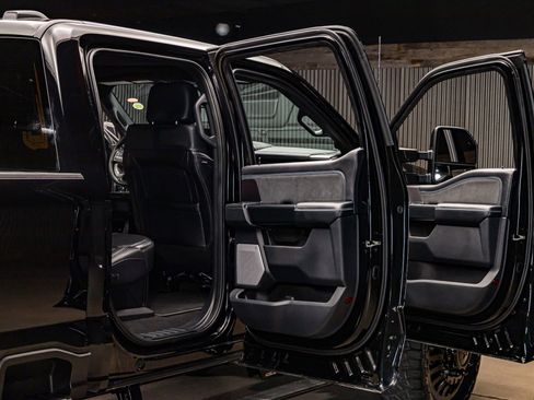 Used 2026 Ford F450 Platinum w/ FX4 Off-Road Package image 31