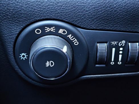 New 2026 Jeep Compass Latitude image 19