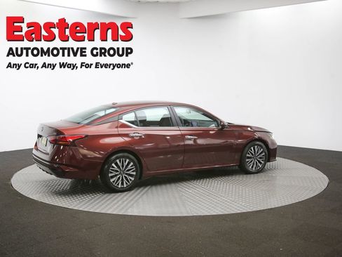 Used 2023 Nissan Altima 2.5 SV image 40