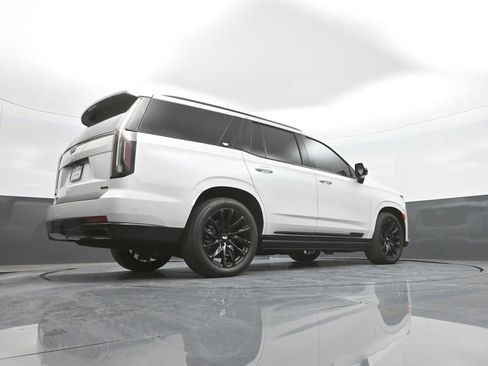 Used 2024 Cadillac Escalade Sport Platinum w/ LPO, ONYX Package AWD/4WD image 47