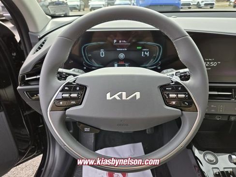 New 2026 Kia Niro EX image 11