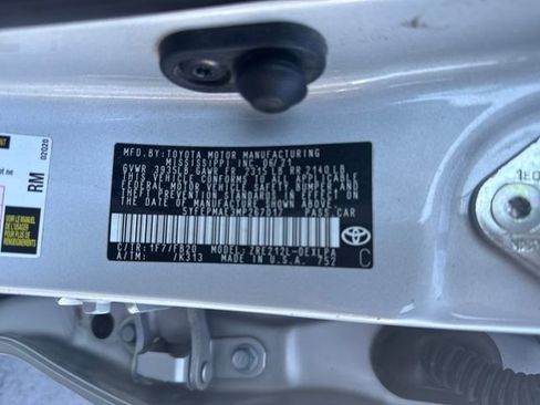 Used 2021 Toyota Corolla LE w/ Carpet Mat Package (TMS) image 21