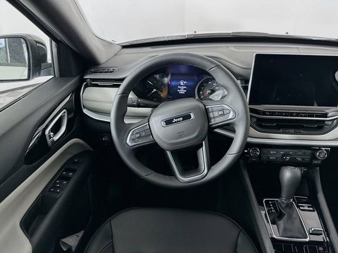 New 2026 Jeep Compass Limited image 28