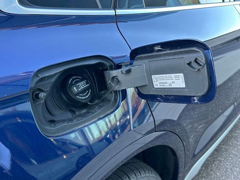 Used 2025 Audi Q5 Prestige image 58