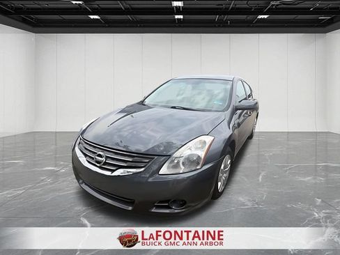 Used 2012 Nissan Altima 2.5 S FWD image 2