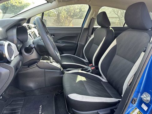Used 2020 Nissan Versa SV image 15
