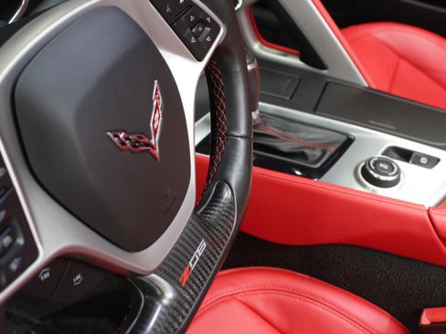 Used 2015 Chevrolet Corvette Z06 w/ Z07 Performance Package RWD image 51