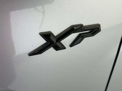 Used 2025 Toyota Corolla Cross L FWD image 9