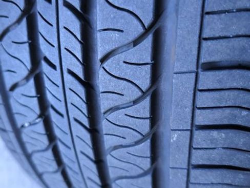 Used 2004 Chevrolet SSR w/ Preferred Equipment Group RWD image 23