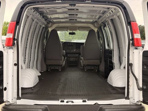 New 2025 Chevrolet Express 2500 w/ Driver Convenience Package RWD image 10