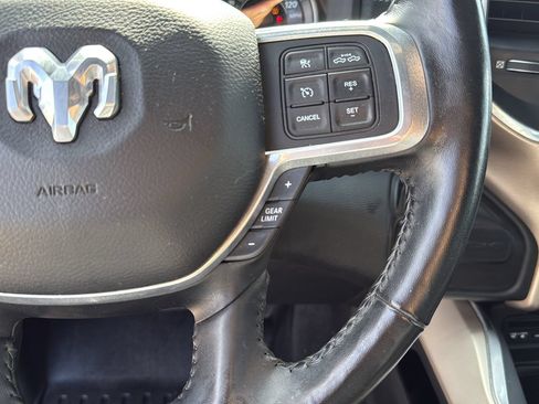 Used 2019 RAM 2500 Laramie AWD/4WD image 16