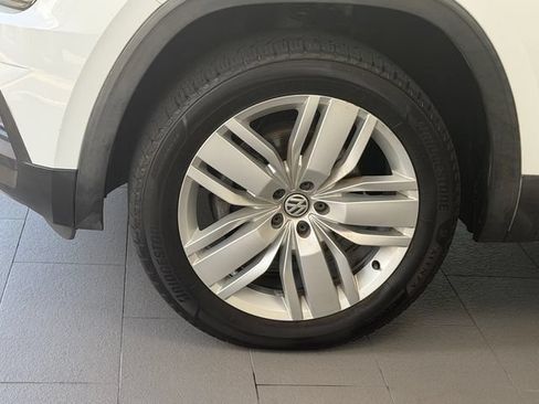 Used 2020 Volkswagen Atlas SE w/ Panoramic Sunroof Package FWD image 4