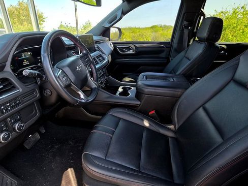 Used 2022 Chevrolet Tahoe RST w/ Luxury Package image 25