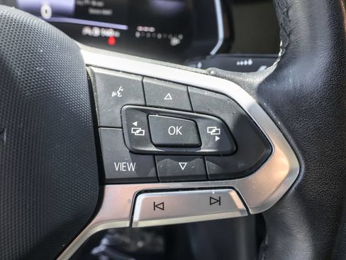 Certified 2024 Volkswagen Jetta SE FWD image 22