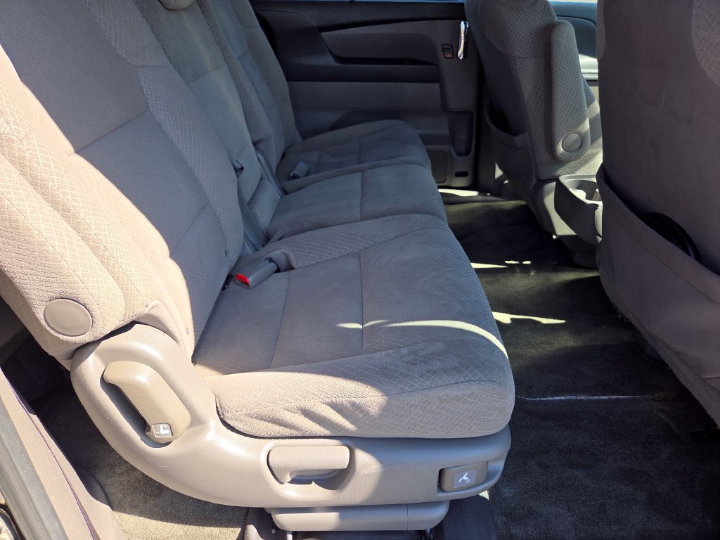 Used 2016 Honda Odyssey SE image 25