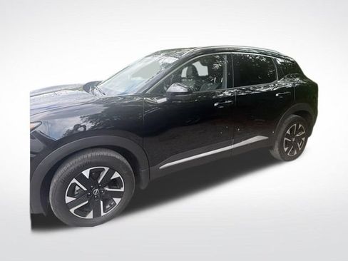 Used 2025 Nissan Kicks SR FWD image 4