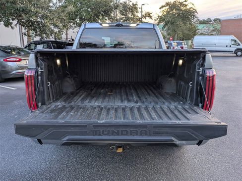Used 2022 Toyota Tundra Limited image 14