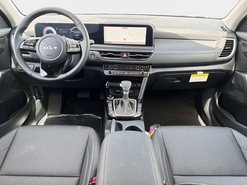 New 2026 Kia Seltos EX FWD image 12