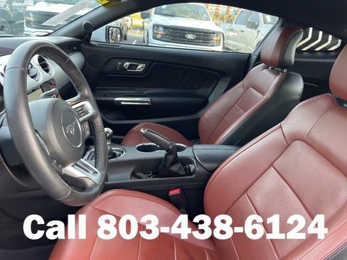 Used 2017 Ford Mustang GT Premium image 7