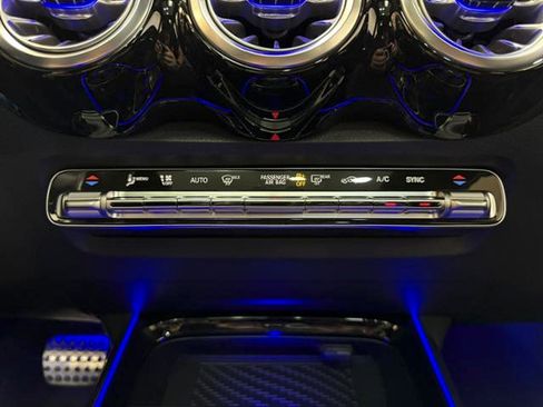 Certified 2025 Mercedes-Benz GLB 35 AMG 4MATIC image 18