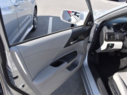 Used 2014 Honda Accord EX-L image 25