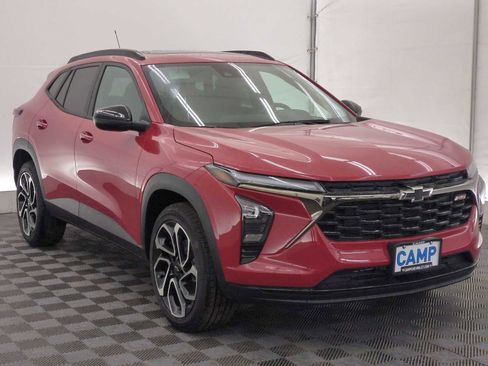 New 2026 Chevrolet Trax RS w/ Sunroof Package image 8