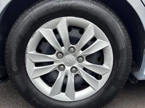 Used 2011 Hyundai Sonata GLS image 11